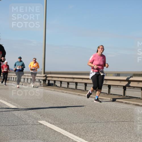 03.10.2025 - Köhlbrandbrückenlauf Yannick Fuchs http://msf.ph/oto/9185000 03.10.2025 12:03:11 Position 3 290 meine-sportfotos.de
