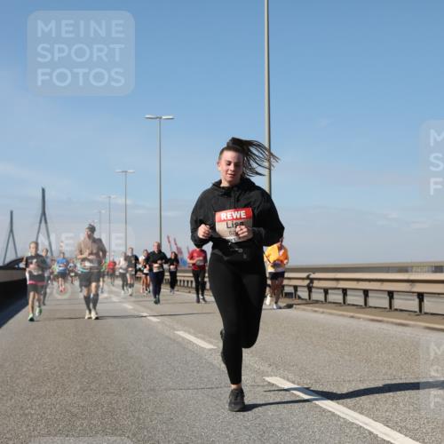 03.10.2025 - Köhlbrandbrückenlauf Yannick Fuchs http://msf.ph/oto/9185008 03.10.2025 12:03:12 Position 3 52 meine-sportfotos.de