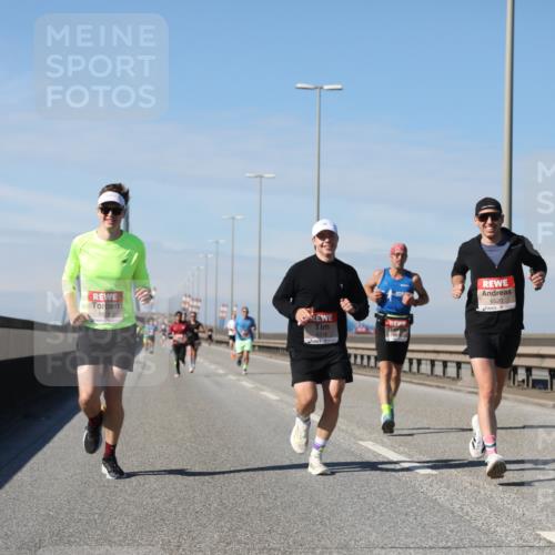 03.10.2025 - Köhlbrandbrückenlauf Yannick Fuchs http://msf.ph/oto/9185010 03.10.2025 11:42:02 Position 3 6518, 6520 meine-sportfotos.de