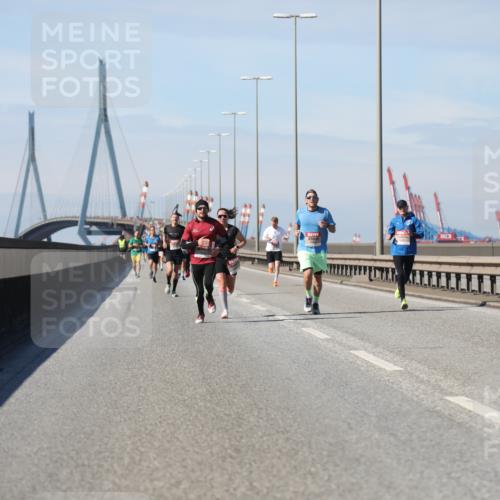 03.10.2025 - Köhlbrandbrückenlauf Yannick Fuchs http://msf.ph/oto/9185026 03.10.2025 11:42:05 Position 3  meine-sportfotos.de