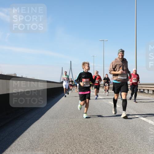03.10.2025 - Köhlbrandbrückenlauf Yannick Fuchs http://msf.ph/oto/9185036 03.10.2025 12:03:16 Position 3 6113 meine-sportfotos.de