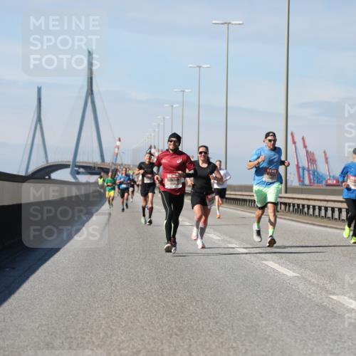 03.10.2025 - Köhlbrandbrückenlauf Yannick Fuchs http://msf.ph/oto/9185047 03.10.2025 11:42:06 Position 3 4186 meine-sportfotos.de