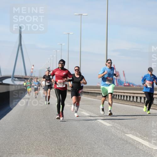 03.10.2025 - Köhlbrandbrückenlauf Yannick Fuchs http://msf.ph/oto/9185054 03.10.2025 11:42:07 Position 3 4186 meine-sportfotos.de