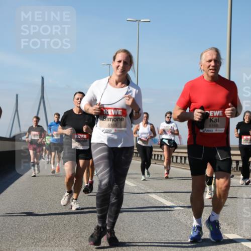 03.10.2025 - Köhlbrandbrückenlauf Yannick Fuchs http://msf.ph/oto/9185060 03.10.2025 12:03:19 Position 3 247, 6306, 6652, 6169, 6168 meine-sportfotos.de