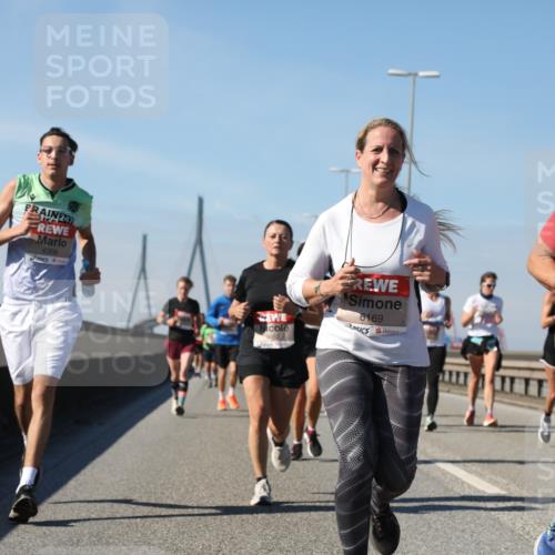 03.10.2025 - Köhlbrandbrückenlauf Yannick Fuchs http://msf.ph/oto/9185061 03.10.2025 12:03:20 Position 3 247, 6306, 6169, 6168 meine-sportfotos.de