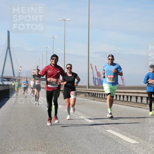 03.10.2025 - Köhlbrandbrückenlauf Yannick Fuchs http://msf.ph/oto/9185066 03.10.2025 11:42:08 Position 3  meine-sportfotos.de