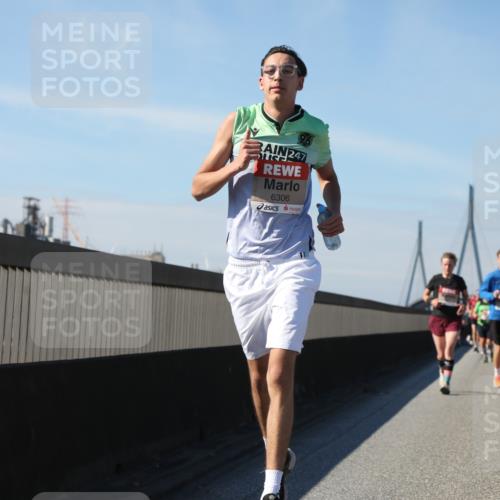 03.10.2025 - Köhlbrandbrückenlauf Yannick Fuchs http://msf.ph/oto/9185068 03.10.2025 12:03:20 Position 3 96, 247, 6306, 6652 meine-sportfotos.de