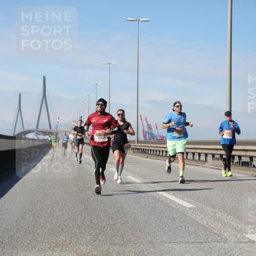 03.10.2025 - Köhlbrandbrückenlauf Yannick Fuchs http://msf.ph/oto/9185069 03.10.2025 11:42:09 Position 3 4186 meine-sportfotos.de