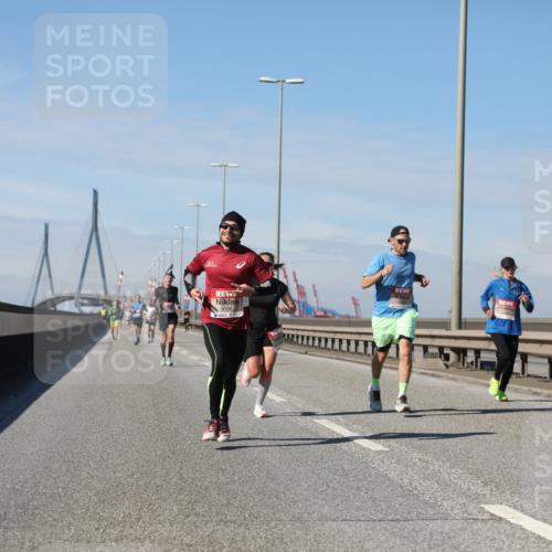 03.10.2025 - Köhlbrandbrückenlauf Yannick Fuchs http://msf.ph/oto/9185075 03.10.2025 11:42:09 Position 3 4186 meine-sportfotos.de