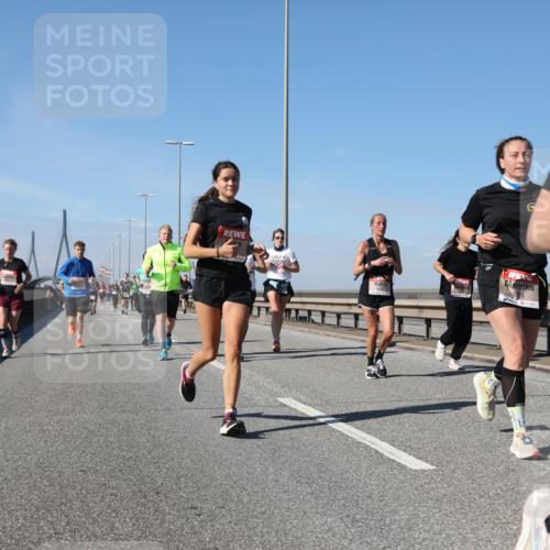 03.10.2025 - Köhlbrandbrückenlauf Yannick Fuchs http://msf.ph/oto/9185077 03.10.2025 12:03:22 Position 3  meine-sportfotos.de