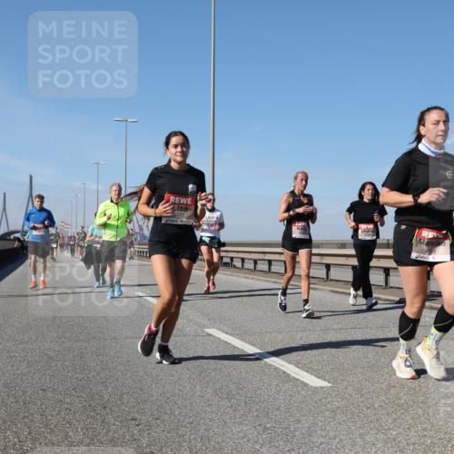 03.10.2025 - Köhlbrandbrückenlauf Yannick Fuchs http://msf.ph/oto/9185080 03.10.2025 12:03:22 Position 3 4477 meine-sportfotos.de