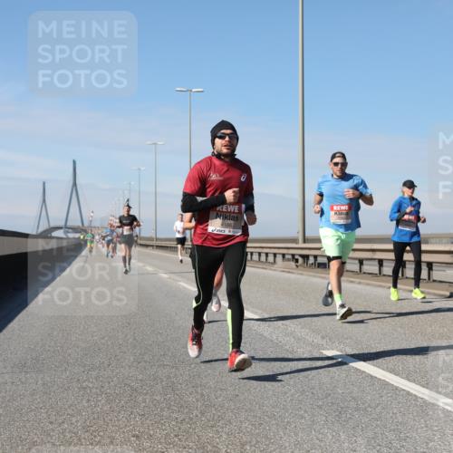 03.10.2025 - Köhlbrandbrückenlauf Yannick Fuchs http://msf.ph/oto/9185081 03.10.2025 11:42:10 Position 3 4186 meine-sportfotos.de
