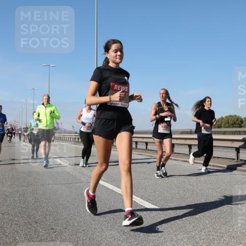 03.10.2025 - Köhlbrandbrückenlauf Yannick Fuchs http://msf.ph/oto/9185086 03.10.2025 12:03:23 Position 3 6199, 471 meine-sportfotos.de
