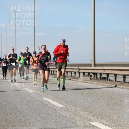 03.10.2025 - Köhlbrandbrückenlauf Yannick Fuchs http://msf.ph/oto/9185115 03.10.2025 12:03:27 Position 3  meine-sportfotos.de