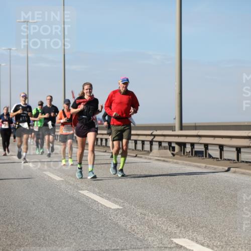 03.10.2025 - Köhlbrandbrückenlauf Yannick Fuchs http://msf.ph/oto/9185118 03.10.2025 12:03:27 Position 3  meine-sportfotos.de