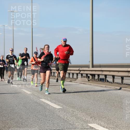 03.10.2025 - Köhlbrandbrückenlauf Yannick Fuchs http://msf.ph/oto/9185120 03.10.2025 12:03:27 Position 3  meine-sportfotos.de