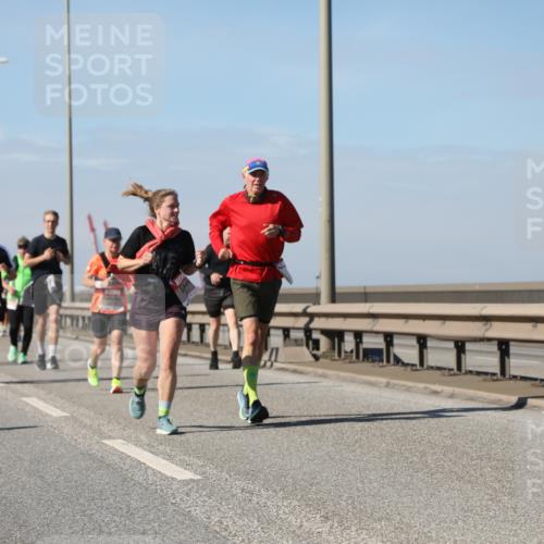 03.10.2025 - Köhlbrandbrückenlauf Yannick Fuchs http://msf.ph/oto/9185124 03.10.2025 12:03:28 Position 3  meine-sportfotos.de
