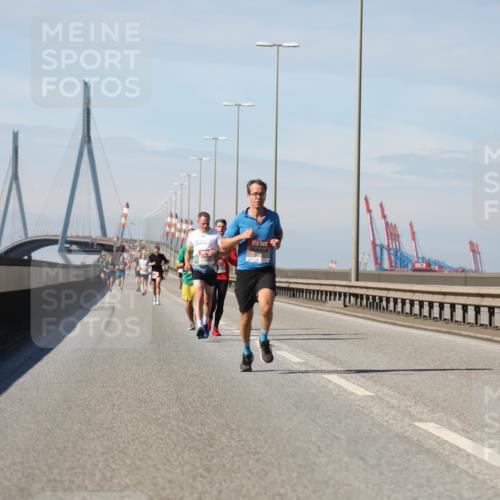 03.10.2025 - Köhlbrandbrückenlauf Yannick Fuchs http://msf.ph/oto/9185134 03.10.2025 11:42:17 Position 3  meine-sportfotos.de