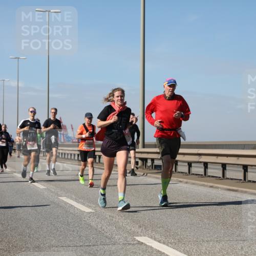 03.10.2025 - Köhlbrandbrückenlauf Yannick Fuchs http://msf.ph/oto/9185135 03.10.2025 12:03:29 Position 3  meine-sportfotos.de