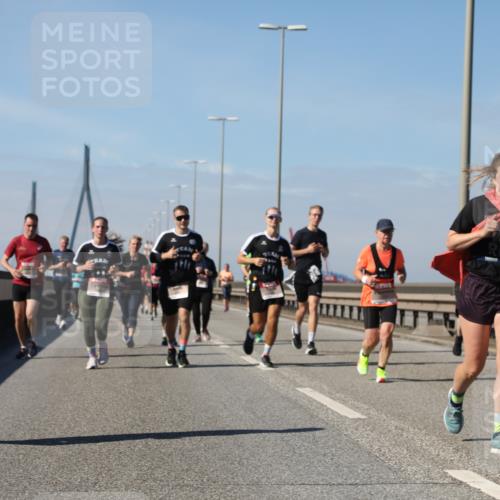 03.10.2025 - Köhlbrandbrückenlauf Yannick Fuchs http://msf.ph/oto/9185142 03.10.2025 12:03:30 Position 3 6, 5708 meine-sportfotos.de