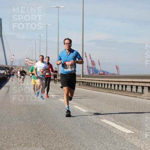 03.10.2025 - Köhlbrandbrückenlauf Yannick Fuchs http://msf.ph/oto/9185147 03.10.2025 11:42:18 Position 3  meine-sportfotos.de