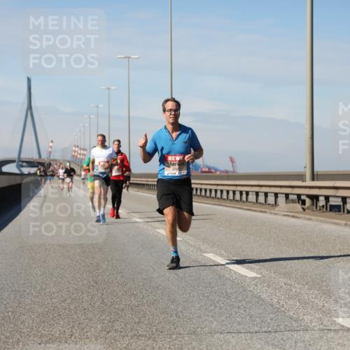 03.10.2025 - Köhlbrandbrückenlauf Yannick Fuchs http://msf.ph/oto/9185154 03.10.2025 11:42:19 Position 3 509 meine-sportfotos.de