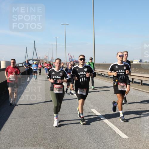 03.10.2025 - Köhlbrandbrückenlauf Yannick Fuchs http://msf.ph/oto/9185166 03.10.2025 12:03:34 Position 3 433, 5277 meine-sportfotos.de