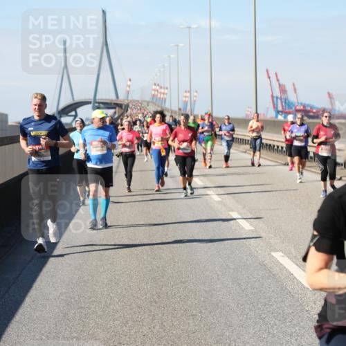 03.10.2025 - Köhlbrandbrückenlauf Yannick Fuchs http://msf.ph/oto/9185188 03.10.2025 12:03:37 Position 3  meine-sportfotos.de