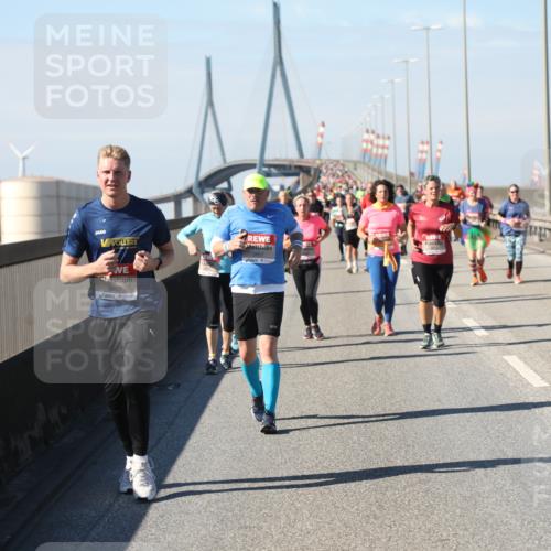 03.10.2025 - Köhlbrandbrückenlauf Yannick Fuchs http://msf.ph/oto/9185200 03.10.2025 12:03:38 Position 3  meine-sportfotos.de