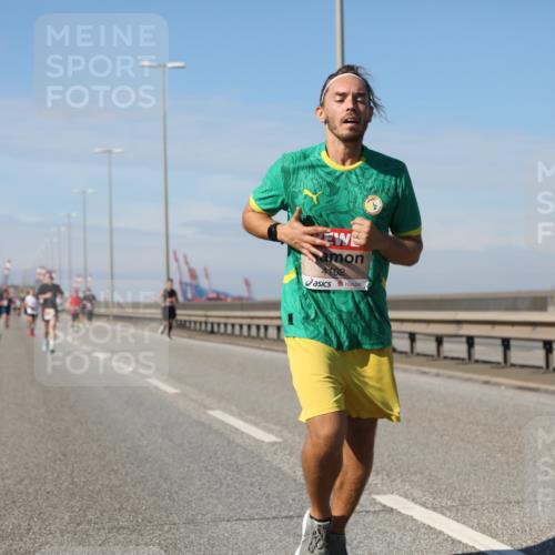 03.10.2025 - Köhlbrandbrückenlauf Yannick Fuchs http://msf.ph/oto/9185210 03.10.2025 11:42:25 Position 3 4102 meine-sportfotos.de