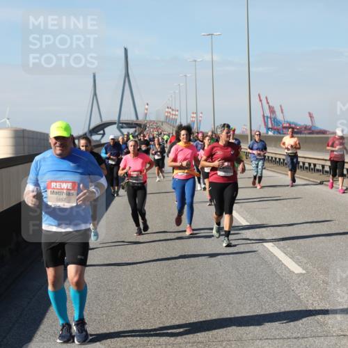 03.10.2025 - Köhlbrandbrückenlauf Yannick Fuchs http://msf.ph/oto/9185221 03.10.2025 12:03:41 Position 3 5857 meine-sportfotos.de