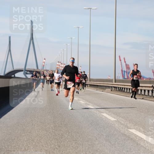 03.10.2025 - Köhlbrandbrückenlauf Yannick Fuchs http://msf.ph/oto/9185222 03.10.2025 11:42:28 Position 3  meine-sportfotos.de