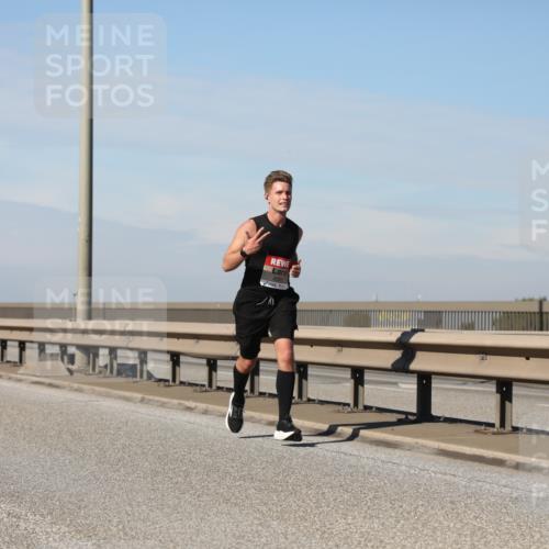 03.10.2025 - Köhlbrandbrückenlauf Yannick Fuchs http://msf.ph/oto/9185265 03.10.2025 11:42:33 Position 3  meine-sportfotos.de