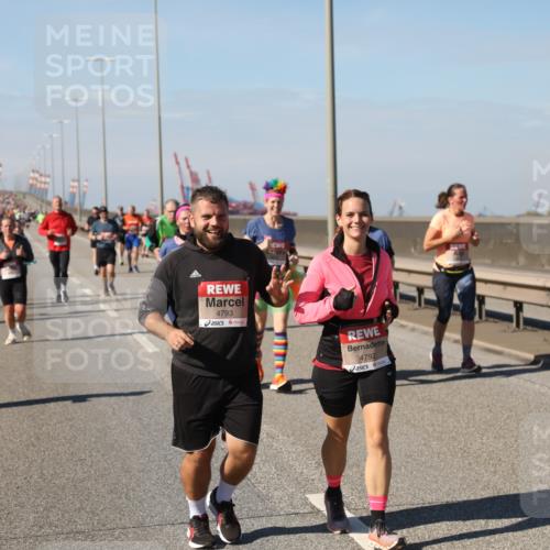 03.10.2025 - Köhlbrandbrückenlauf Yannick Fuchs http://msf.ph/oto/9185273 03.10.2025 12:03:47 Position 3 4793, 4792 meine-sportfotos.de