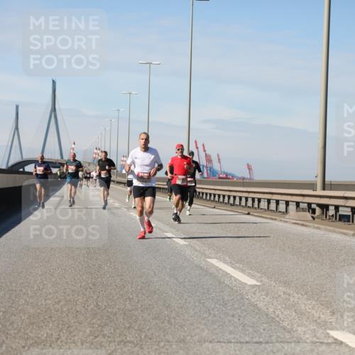 03.10.2025 - Köhlbrandbrückenlauf Yannick Fuchs http://msf.ph/oto/9185274 03.10.2025 11:42:34 Position 3  meine-sportfotos.de