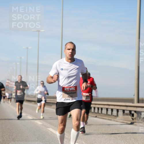 03.10.2025 - Köhlbrandbrückenlauf Yannick Fuchs http://msf.ph/oto/9185286 03.10.2025 11:42:37 Position 3 4046 meine-sportfotos.de