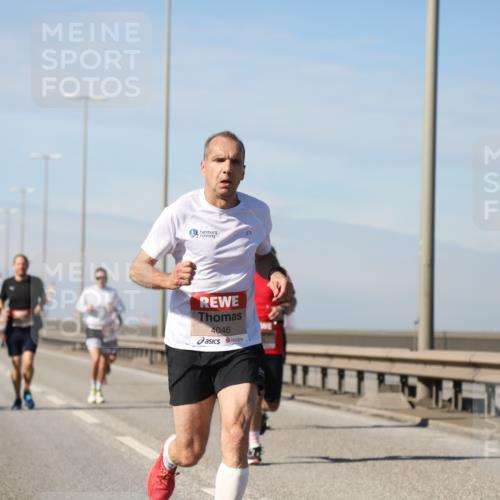 03.10.2025 - Köhlbrandbrückenlauf Yannick Fuchs http://msf.ph/oto/9185288 03.10.2025 11:42:37 Position 3 4046 meine-sportfotos.de