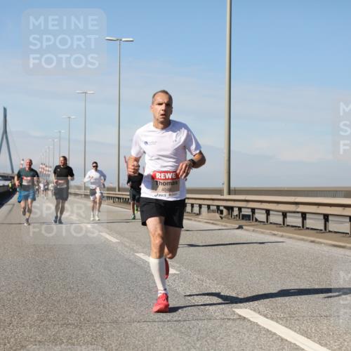 03.10.2025 - Köhlbrandbrückenlauf Yannick Fuchs http://msf.ph/oto/9185289 03.10.2025 11:42:37 Position 3 4046 meine-sportfotos.de