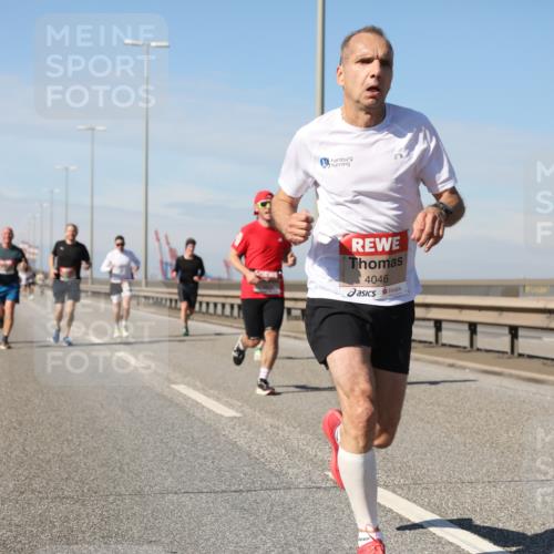 03.10.2025 - Köhlbrandbrückenlauf Yannick Fuchs http://msf.ph/oto/9185297 03.10.2025 11:42:38 Position 3 4046 meine-sportfotos.de