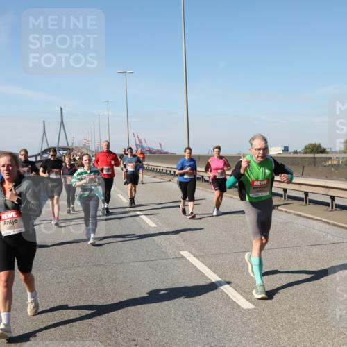 03.10.2025 - Köhlbrandbrückenlauf Yannick Fuchs http://msf.ph/oto/9185313 03.10.2025 12:03:52 Position 3 5200 meine-sportfotos.de