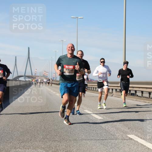 03.10.2025 - Köhlbrandbrückenlauf Yannick Fuchs http://msf.ph/oto/9185316 03.10.2025 11:42:41 Position 3 4654 meine-sportfotos.de