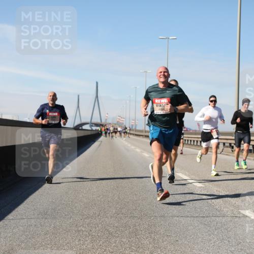 03.10.2025 - Köhlbrandbrückenlauf Yannick Fuchs http://msf.ph/oto/9185317 03.10.2025 11:42:41 Position 3 4654 meine-sportfotos.de