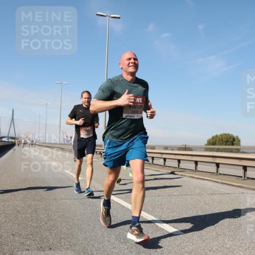 03.10.2025 - Köhlbrandbrückenlauf Yannick Fuchs http://msf.ph/oto/9185323 03.10.2025 11:42:42 Position 3 4654 meine-sportfotos.de