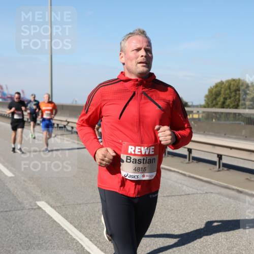 03.10.2025 - Köhlbrandbrückenlauf Yannick Fuchs http://msf.ph/oto/9185351 03.10.2025 12:03:57 Position 3 4815 meine-sportfotos.de