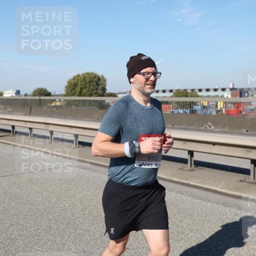 03.10.2025 - Köhlbrandbrückenlauf Yannick Fuchs http://msf.ph/oto/9185355 03.10.2025 12:03:58 Position 3 6157 meine-sportfotos.de