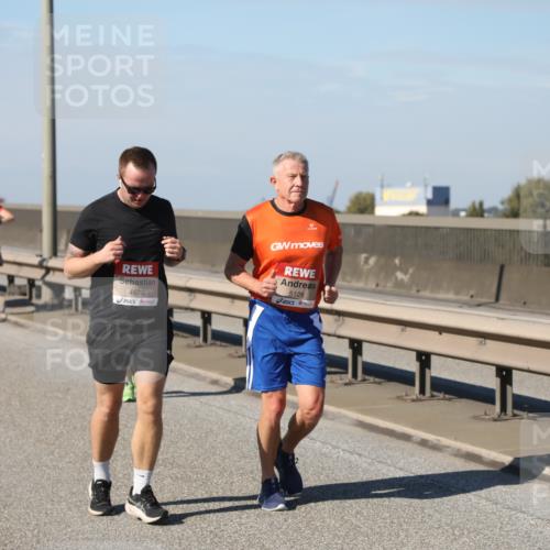 03.10.2025 - Köhlbrandbrückenlauf Yannick Fuchs http://msf.ph/oto/9185362 03.10.2025 12:03:59 Position 3 4670, 5128 meine-sportfotos.de