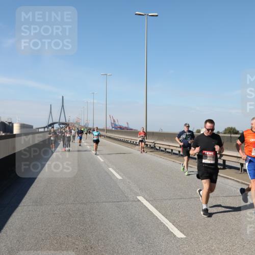 03.10.2025 - Köhlbrandbrückenlauf Yannick Fuchs http://msf.ph/oto/9185375 03.10.2025 12:04:00 Position 3  meine-sportfotos.de