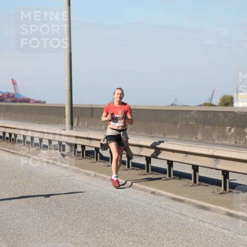 03.10.2025 - Köhlbrandbrückenlauf Yannick Fuchs http://msf.ph/oto/9185378 03.10.2025 12:04:02 Position 3 6541 meine-sportfotos.de