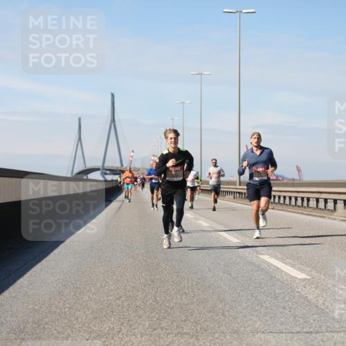 03.10.2025 - Köhlbrandbrückenlauf Yannick Fuchs http://msf.ph/oto/9185379 03.10.2025 11:42:54 Position 3  meine-sportfotos.de