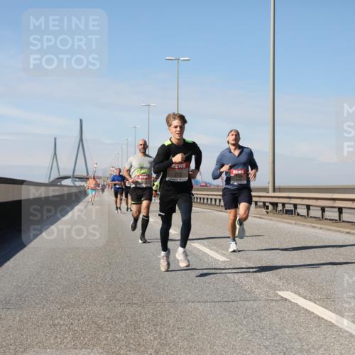 03.10.2025 - Köhlbrandbrückenlauf Yannick Fuchs http://msf.ph/oto/9185389 03.10.2025 11:42:55 Position 3  meine-sportfotos.de